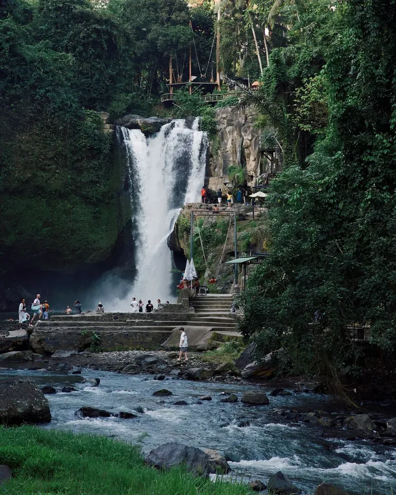 Tegenungan Waterfall view 1