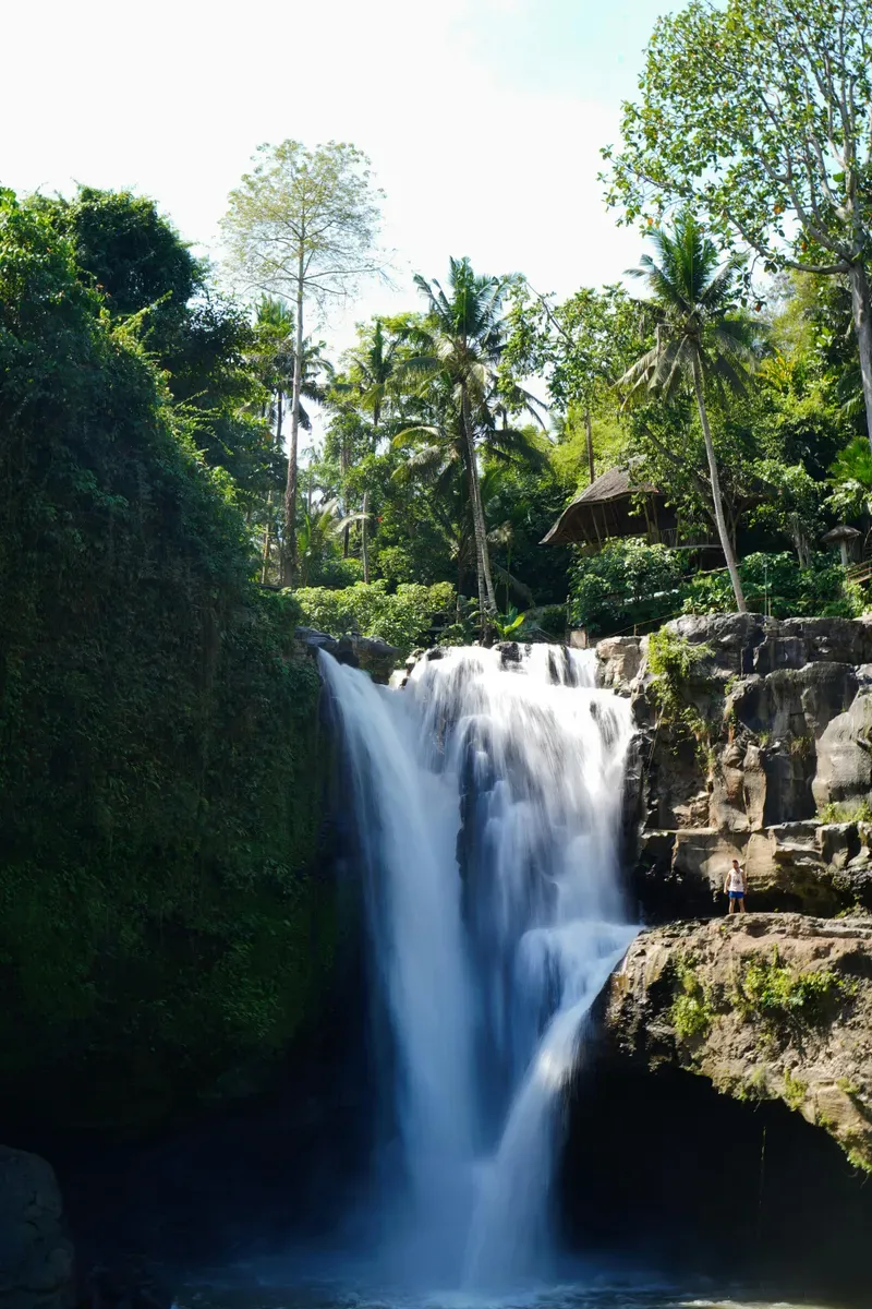 Tegenungan Waterfall view 2