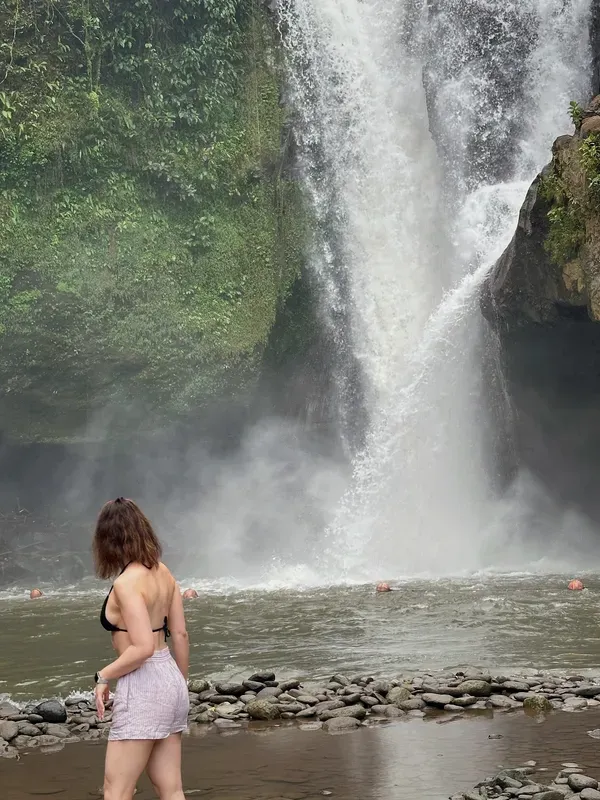 Tegenungan Waterfall visitor photo 3