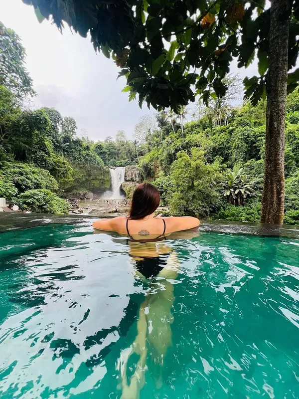 Tegenungan Waterfall visitor photo 5